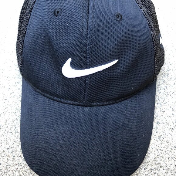 NIKE GOLF Trucker Hat Men's M/L FlexFit Black VR 20XI Embroidered Cap - Picture 3 of 7